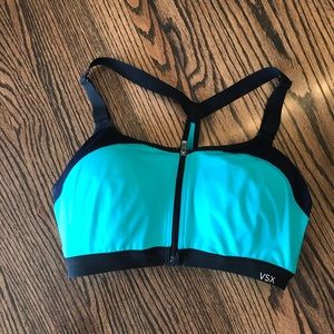Victoria Secret Zippered sports bra 34D